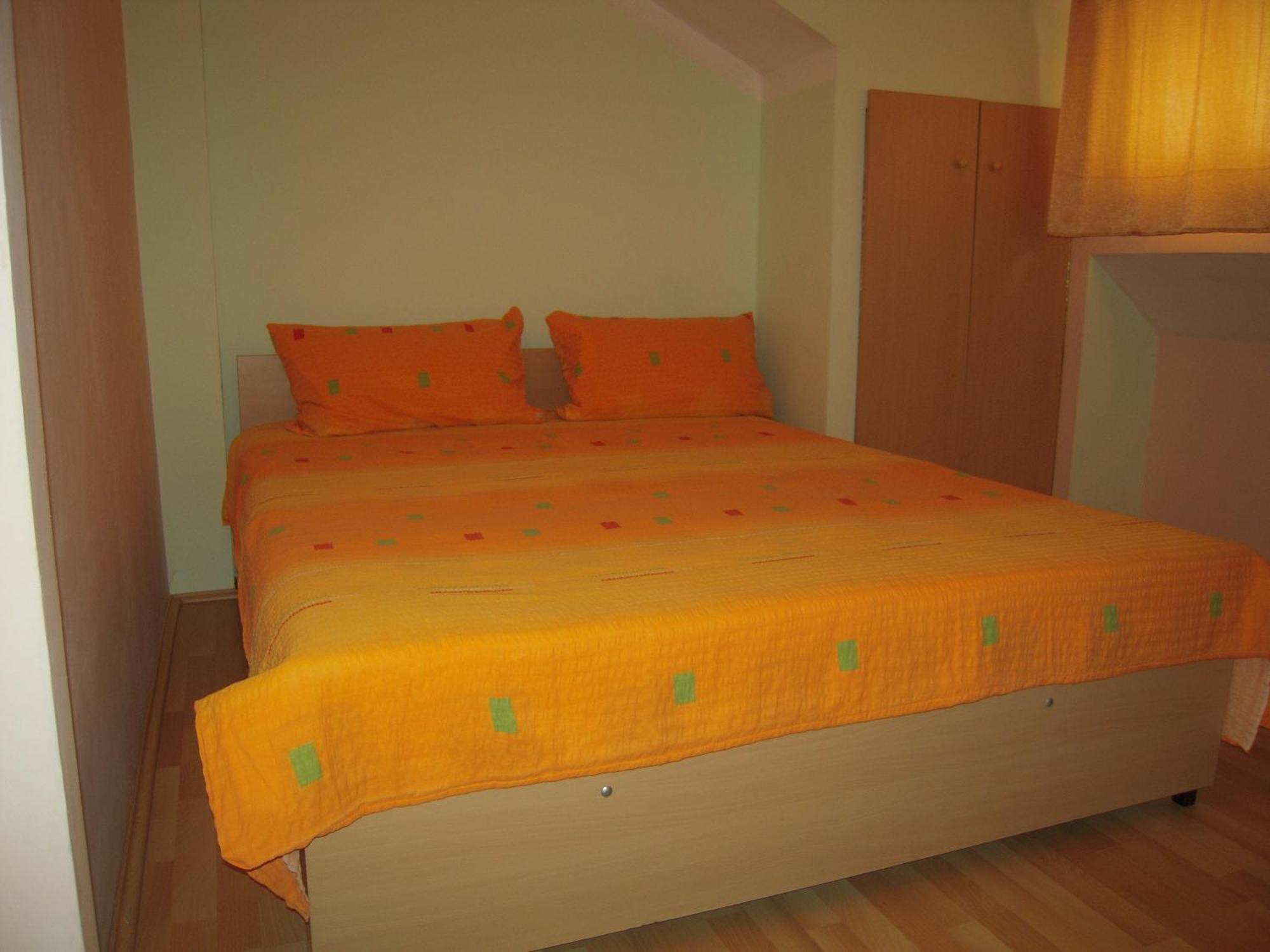 Lile Pestani Accommodation Екстериор снимка